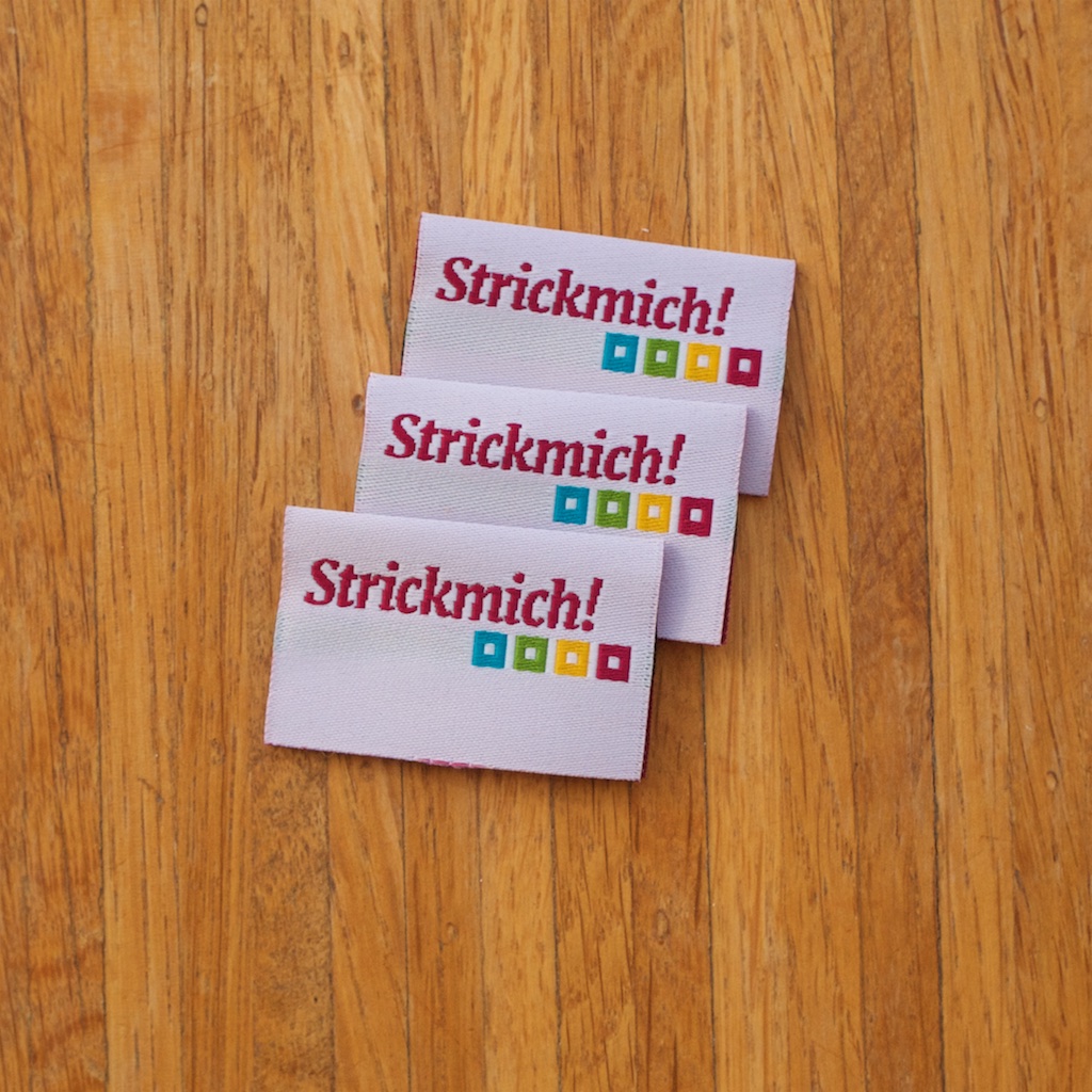 Strickmich Webetiketten mit Logo 3er Set